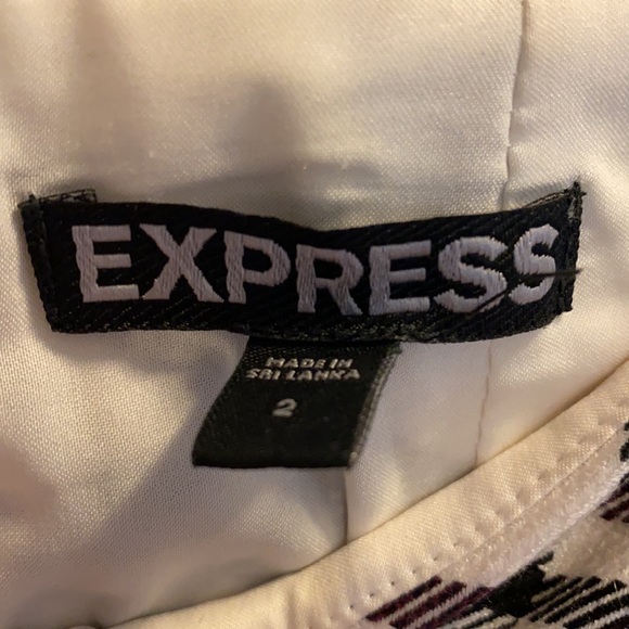 Express checkered skirt - Picture 3 of 3